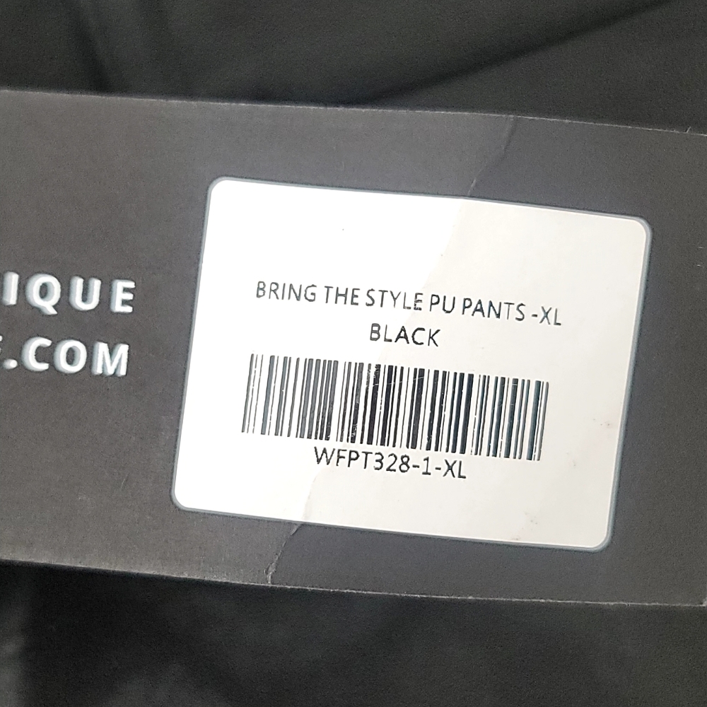 NWT White Fox Boutique "Bring The Style" Wide Leg PU Pants - Size XL Y2k - Picture 9 of 17